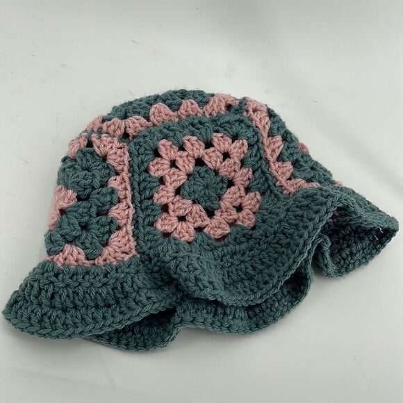 Handmade Napper brand granny square bucket hat one size teal rose pink - Picture 4 of 4